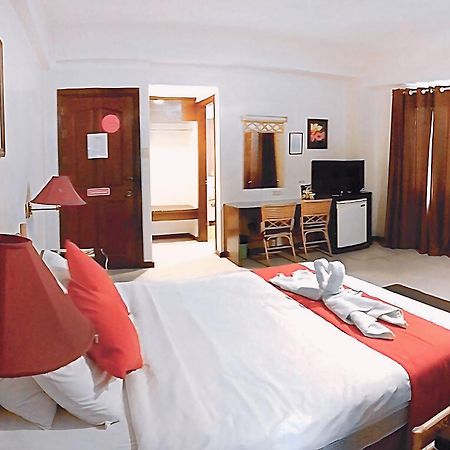 The Humbertos Hotel Davao City 외부 사진
