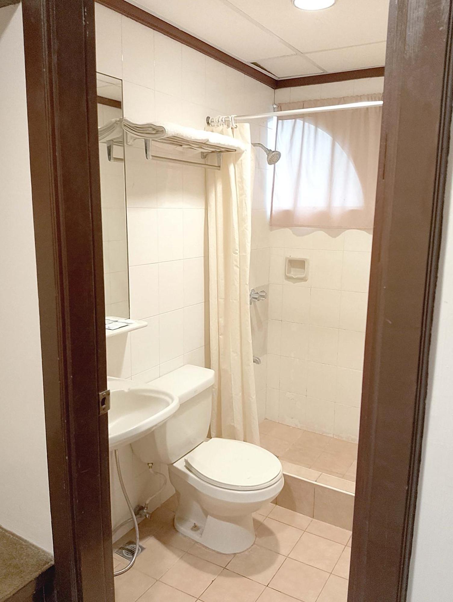 The Humbertos Hotel Davao City 외부 사진
