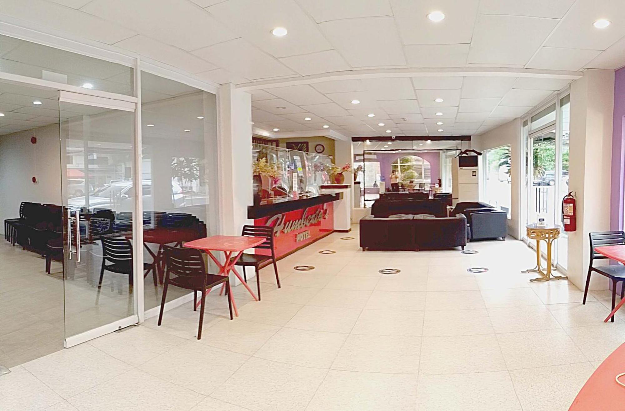 The Humbertos Hotel Davao City 외부 사진